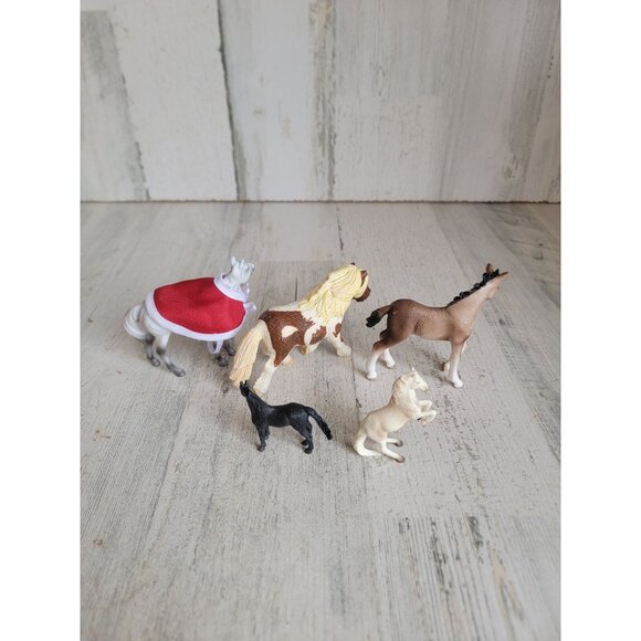 Mini farm horses play animal toy set figure variety - Picture 9 of 9